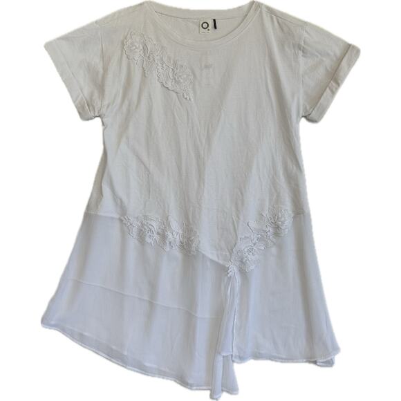 AKEMI + KIN Anthropologie Floral Embellished Women's Sz L White T-Shirt Top NWT - Picture 2 of 16